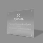 Placa grabada a láser según diseño