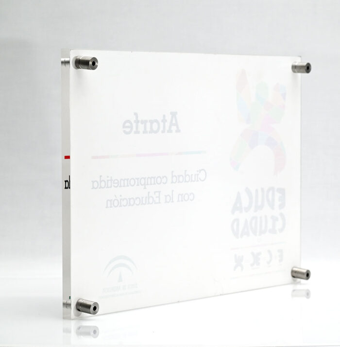 Placa impresa a color según diseño - Imagen 4