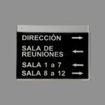 Portacartel para colgar - Imagen 4